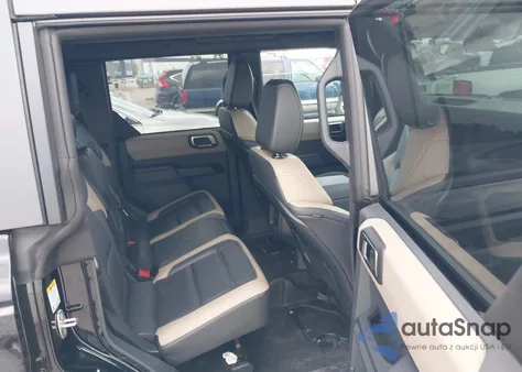 2025 Ford Bronco Big Bend from USA, damaged, VIN 1FMDE7BH2SLA73382